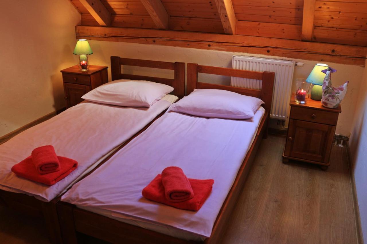 Zagroda Lipowiec Apartment *